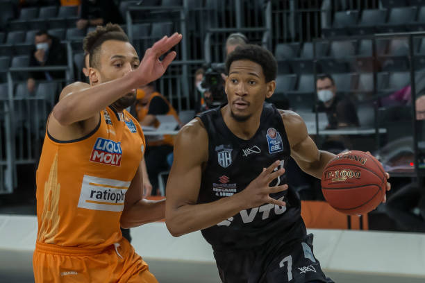 异但球队成 异但球队成